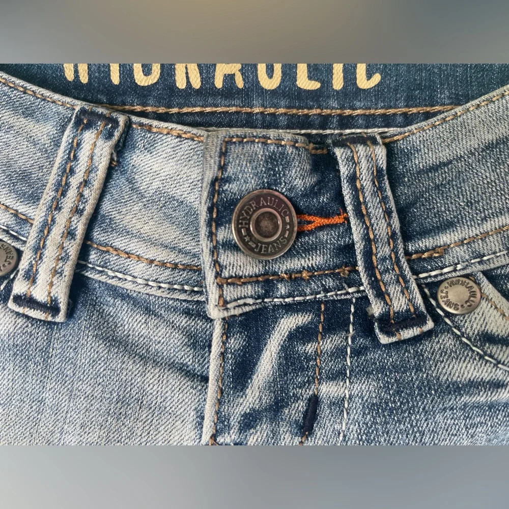 LOW RISE VINTAGE HYDRAULIC Women's Distressed Denim Shorts  SIZE 0 JUNIORS - Picture 4 of 12
